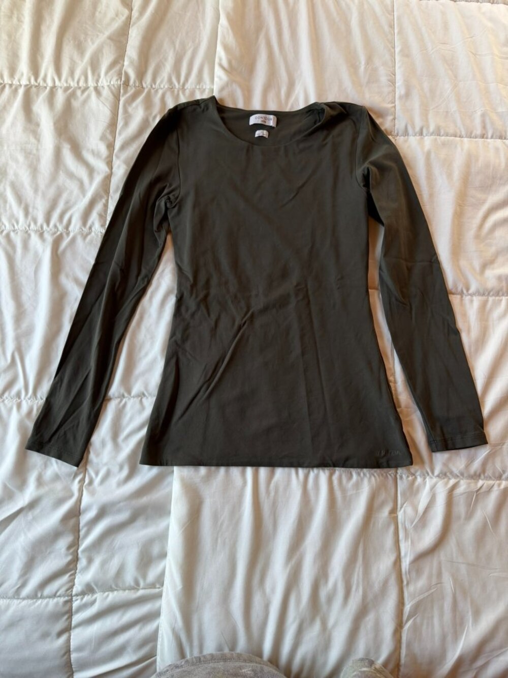 Aritzia Contour Crew Hip Long Sleeve Tee - Dark Olive